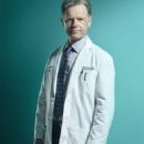 The Resident - Bruce Greenwood - 454 x 673