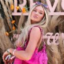 Romee Strijd – Revolve Fest of the Coachella 2022 - 454 x 303