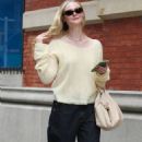 Elle Fanning – Seen leaving her facial fitness at Face Gym in New York - 454 x 719