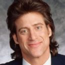 Richard Lewis - 454 x 255