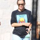 Jennifer Garner – Pictured at new house in construction site in Brentwood