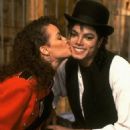 Tatiana Thumbtzen, Michael Jackson - 454 x 495