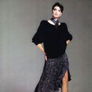 Joan Severance, Julie Wolfe Modeling for Valentino Vogue Italy 1983 - 454 x 601