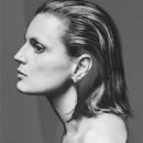 V Magazine #147 2024 - 454 x 586