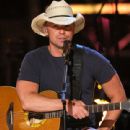 Kenny Chesney - 440 x 594
