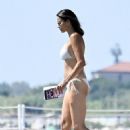 Melanie Sykes – Seen in a bikini on Holiday in Venice - 454 x 588
