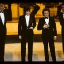 Walter Matthau, Liza Minelli l, Dudley Moore and Richard Pryor - The 55th Annual Academy Awards (1983) - 454 x 310