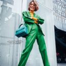 Bambi Northwood-Blyth - Io Donna Magazine Pictorial [Italy] (16 November 2019) - 454 x 592