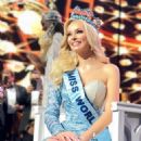 Karolina Bielawska- Miss World 2021- Crowning Moment - 454 x 505