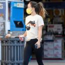 Olivia Wilde – Wears a T-shirt From Boyfriend Harry Styles Tour in Los Angeles