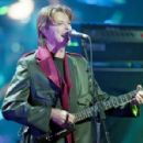 David Bowie - The Brit Awards 1999 - 454 x 298