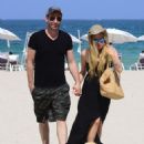 Avril Lavigne and Chad Kroeger in Miami, FL (May 11, 2015) - 454 x 564