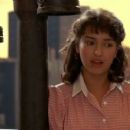 Elizabeth Peña - *batteries not included - 454 x 250