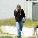 Olivia Wilde – Is going out and about in Los Angeles - 454 x 497