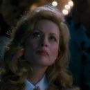 Christmas Vacation - Beverly D'Angelo - 454 x 255