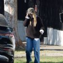 Olivia Wilde – Is going out and about in Los Angeles - 454 x 501