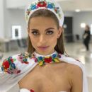 Enikő Kecskès- Miss Universe 2018- National Costume Competition - 454 x 561
