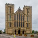 Religious buildings completed in the 1570s