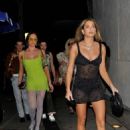 Bella Hadid – With Sydney Carlson at Craig’s in West Hollywood - 454 x 679