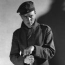 All Quiet on the Western Front - Lew Ayres - 400 x 400
