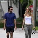 Gisele Bündchen – Seen with her boyfriend in Surfside – Florida