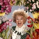Phyllis Diller - 454 x 582