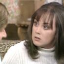 Paula Wilcox - 320 x 240