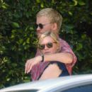 Kirsten Dunst &#8211; Out for lunch at Marie et Cie in Valley Village