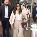 Eva Longoria – Seen at Nice Airport in France ahead of 2022 Cannes Film Festival - 454 x 683