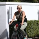 Zoe Gregory – Seen out in Fort Lauderdale - 454 x 303