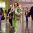Maisie Williams – Seen as she touches down in Utah for the Sundance Film Festival - 454 x 540