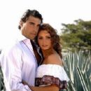 Destilando amor- Promotional and Set Photos - 454 x 301