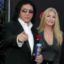 Gene Simmons and Shannon Tweed arrives at the 2007 American Music Awards held at the Nokia Theatre L.A. LIVE on November 18, 2007 in Los Angeles, California - 380 x 594
