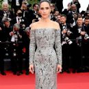 Jennifer Connelly wears Louis Vuitton - 2022 Cannes Film Festival on May 18, 2022