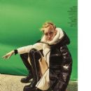 Kateryna Zub- Grazia Italy 09/30/2021 - LEGGERE COME PIUME - 454 x 582