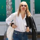 Chloe Sevigny – Is all smiles while out in Manhattan’s SoHo area - 454 x 640