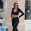Amelia Hamlin – Shows her abs after a gym workout in Manhattan’s SoHo area - 454 x 659