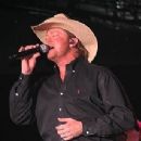 Tracy Lawrence - 220 x 214