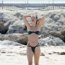 AnnaLynne McCord – With Rachel McCord at the beach in Los Angeles - 454 x 666