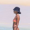 Deva Cassel – With Narah Baptista in a bikini at a beach in Ipanema - 454 x 681