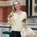Elle Fanning – Seen leaving her facial fitness at Face Gym in New York - 454 x 648