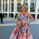 Katie Couric – With her husband John Molner going at Ballet in New York - 454 x 731