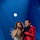 Jennifer Lopez and Smokey Robinson : The 61st Annual Grammy Awards Show - 400 x 600
