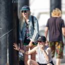 Dylan Meyer – With Kristen Stewart during Cabo getaway - 454 x 681