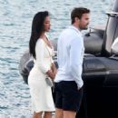 Nicole Scherzinger – Pictured with beau Thom Evans in Mykonos - 454 x 645