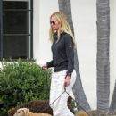 Portia De Rossi – Seen whith her three dogs Augie, Mabel, and Kid in Montecito - 454 x 641