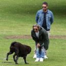 Lisa Armstrong – With new boyfriend in a park in West London - 454 x 356
