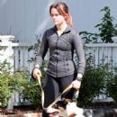 Ava Phillippe – Seen with her dog Benji while out for a walk in Brentwood - 454 x 681