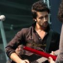 Atif Aslam Singing Live Performance In CCL 2012 - 454 x 303