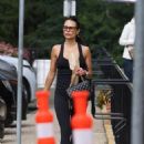 Jordana Brewster – Shows her wedding ring while shopping in Montecito